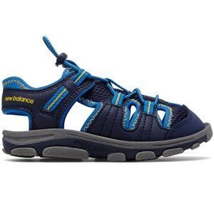 NEW BALANCE Big Boys' Adirondack Sandals 6 UK